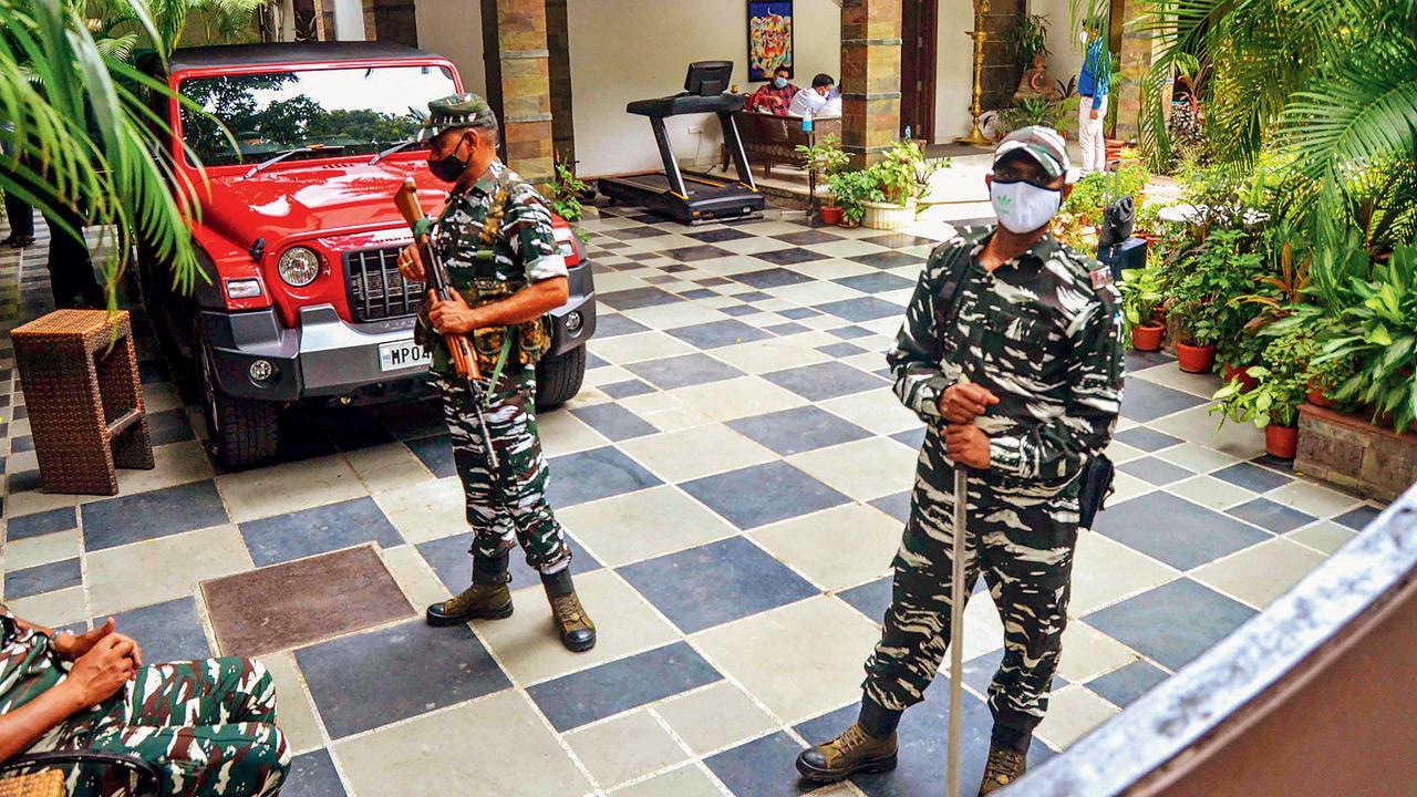I-T raids on major Hindi daily critical of Covid handling