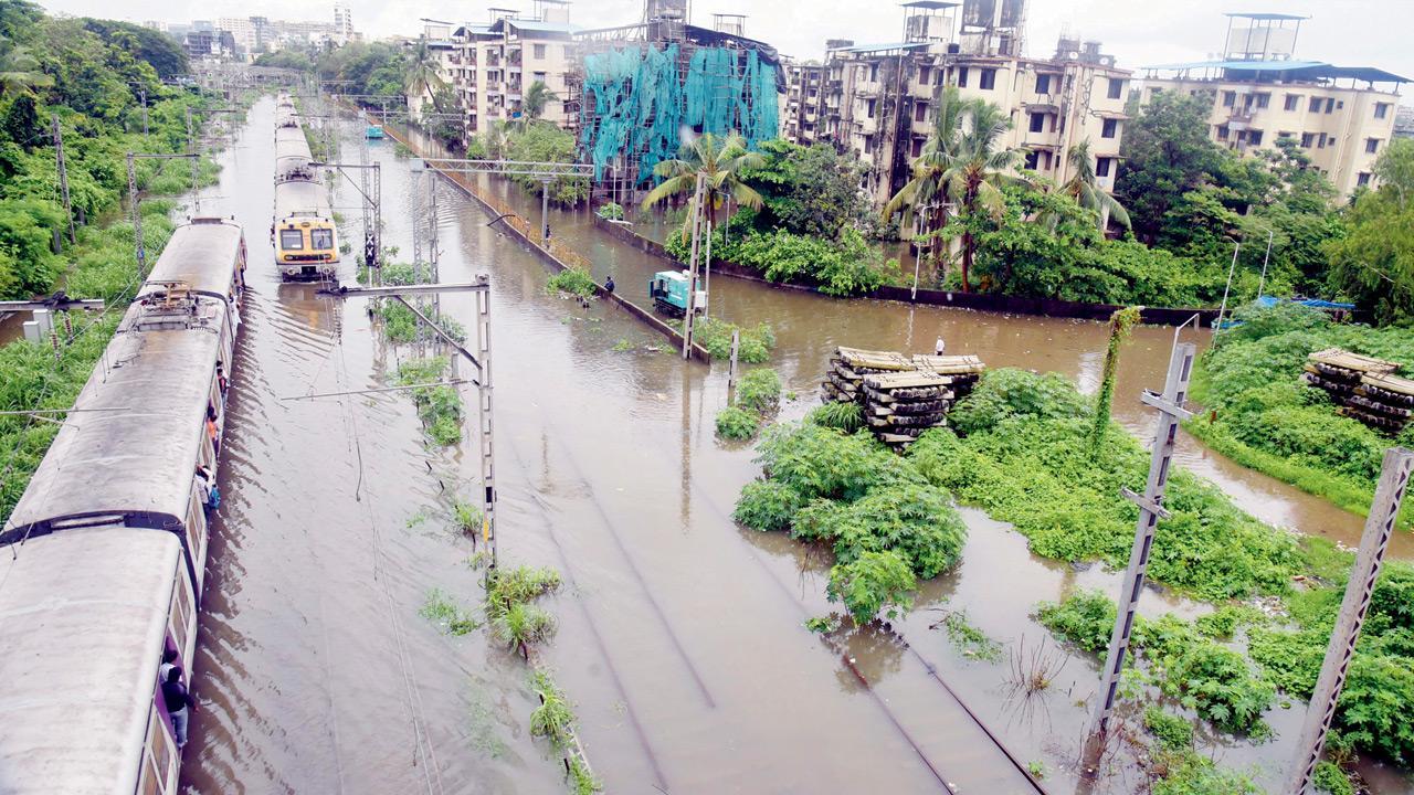 Flooded Kurla-Sion disrupts Central Railway fast line