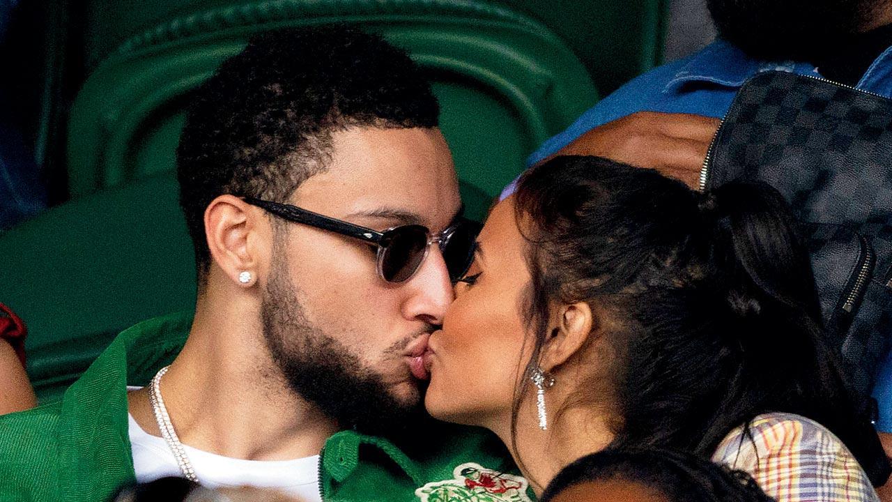 Jama says it with a kiss; confirms romance with NBA star Simmons