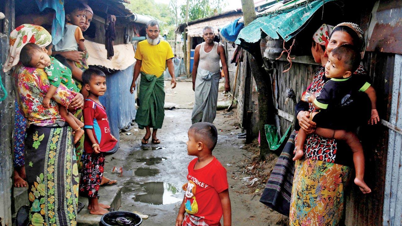 Clashes in Myanmar town bordering India kill 25