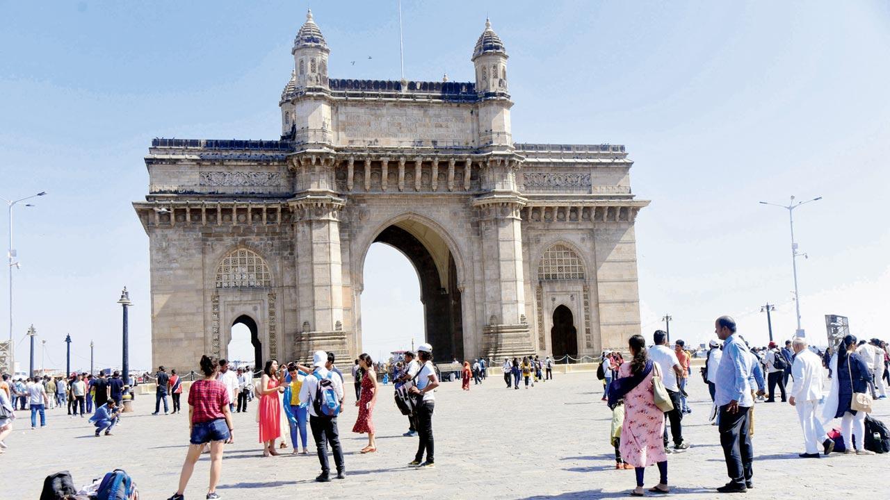 No overhaul of Gateway of India, only modify existing set up, says heritage panel