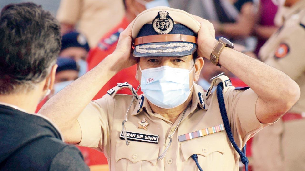 Nashik cop says Param Bir framed him in suicide case