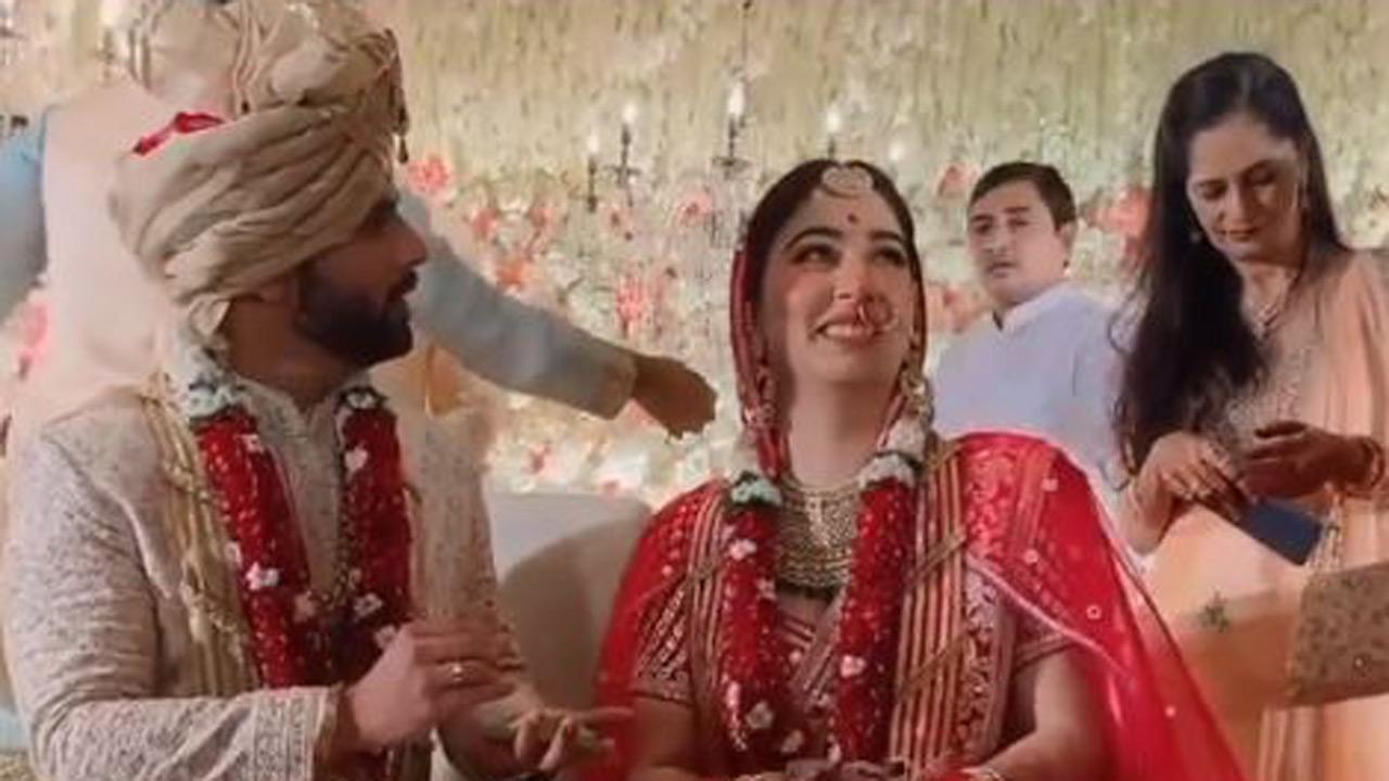 Heavy rains didn't prove to be a dampener for Rahul Vaidya's wedding