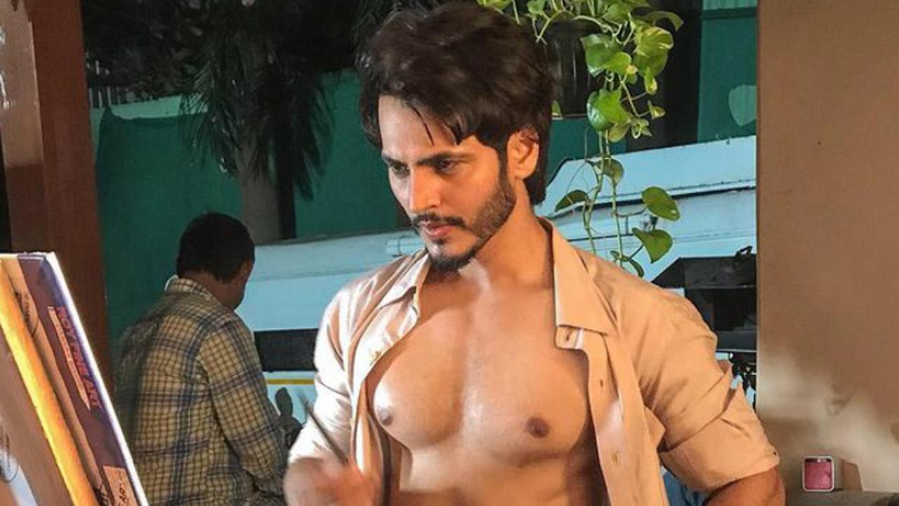Ravi Bhatia credits painting for his problem-solving skills picture