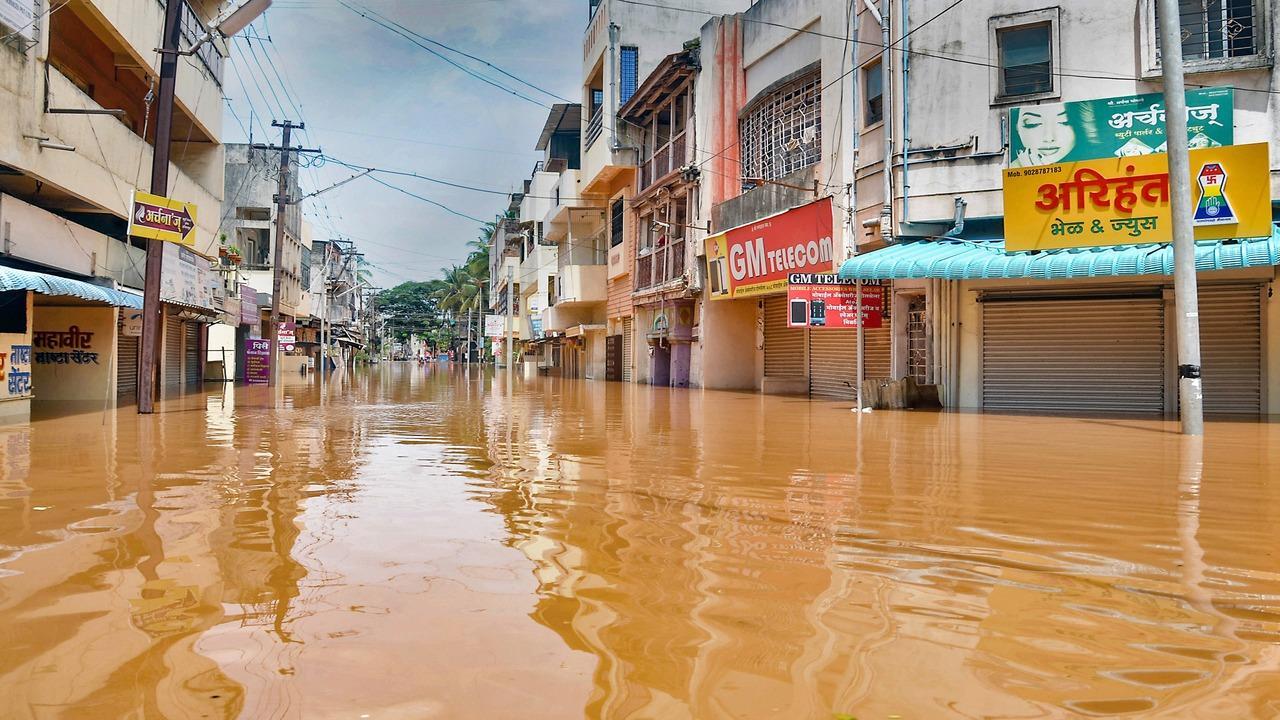 Rains ebb in western Maharashtra; authorities gear up to prevent water-borne illnesses