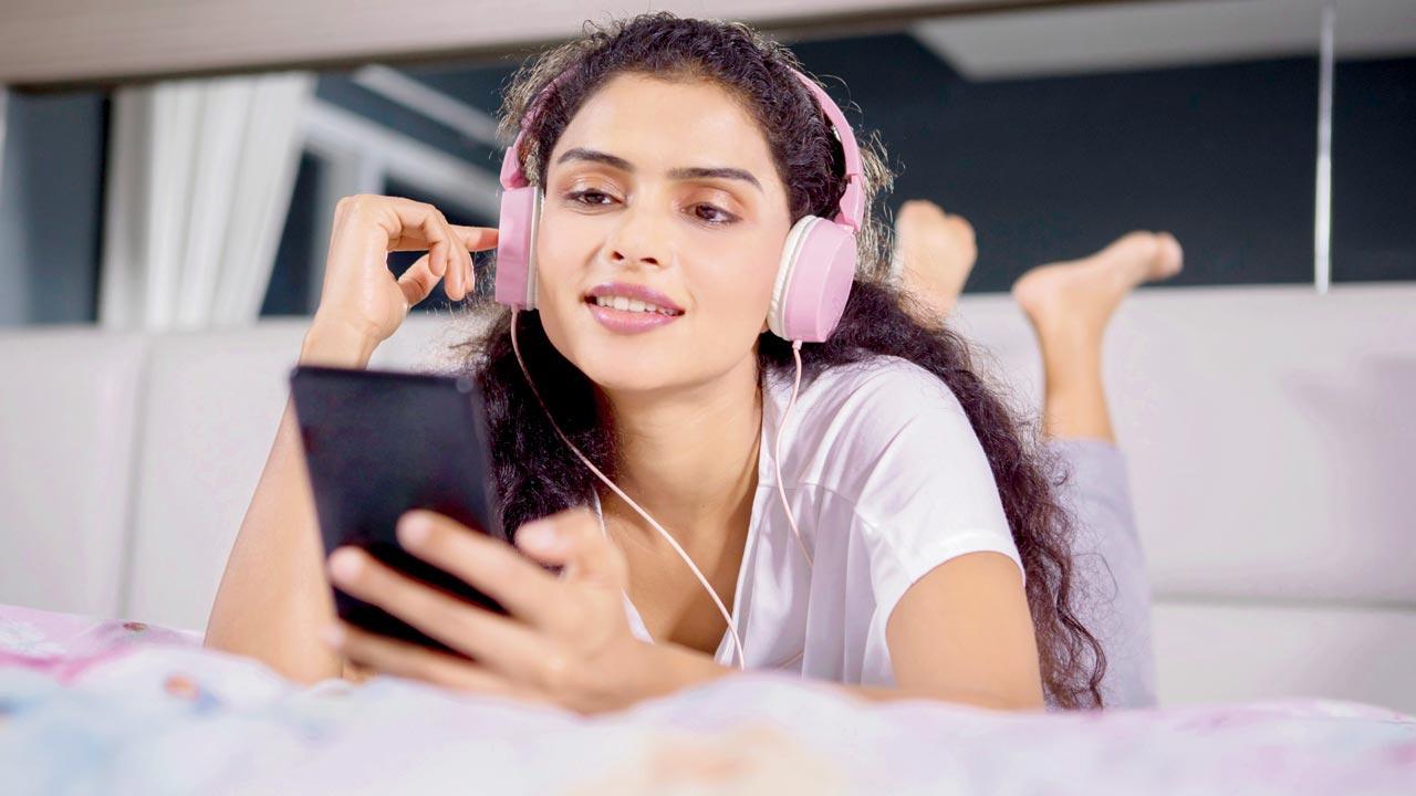 Musicians try out a Danish music app that has recently launched in India