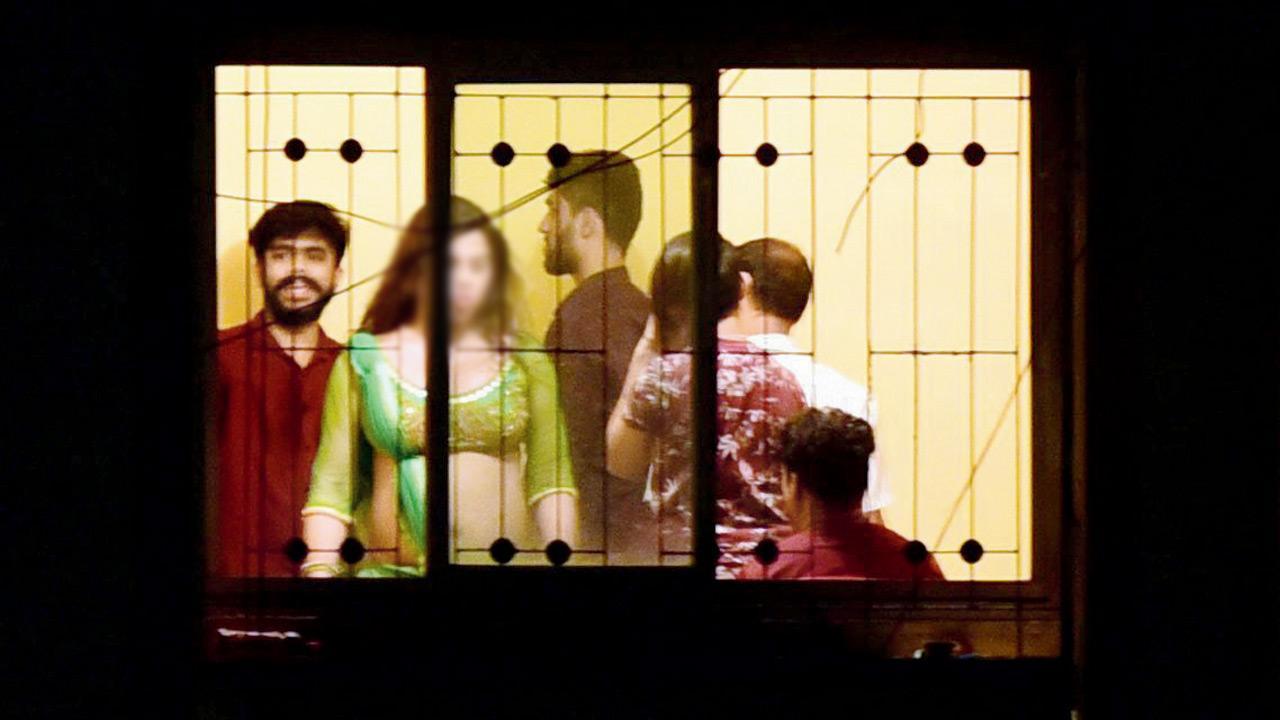 Mumbai: FIR registered over raunchy bash at police quarters