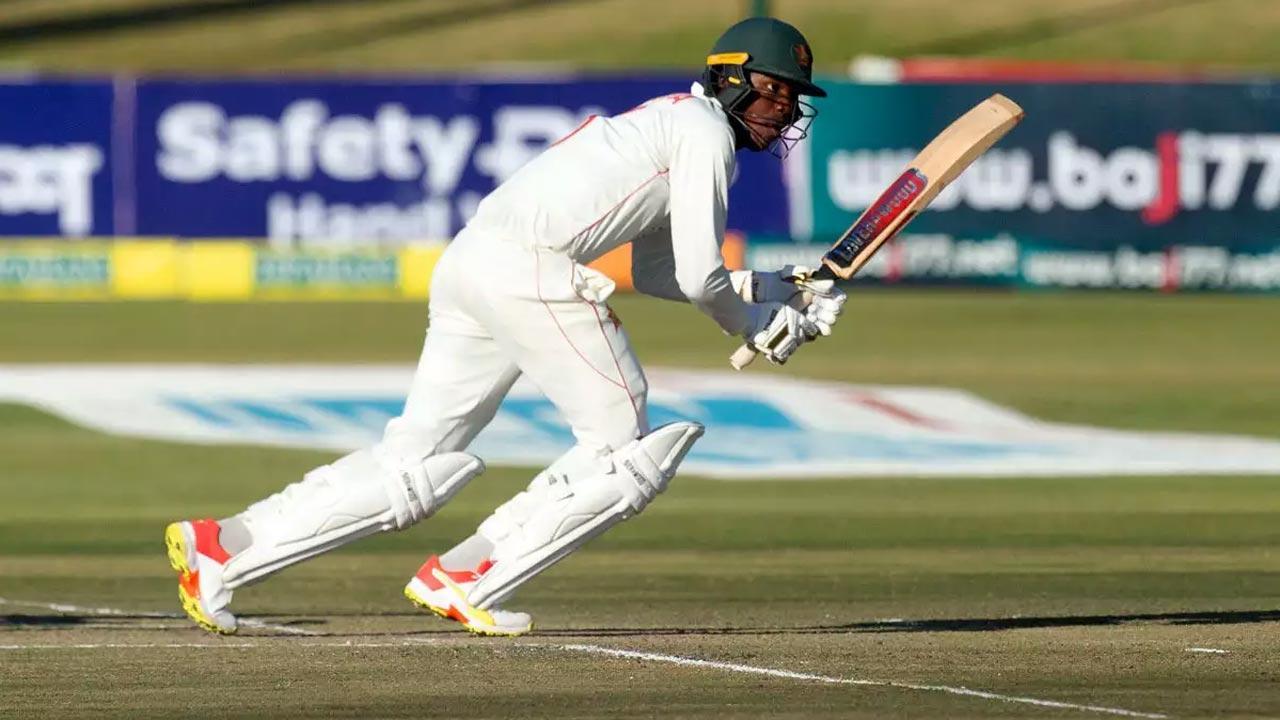 Kaitano helps Zimbabwe save follow-on v B’desh
