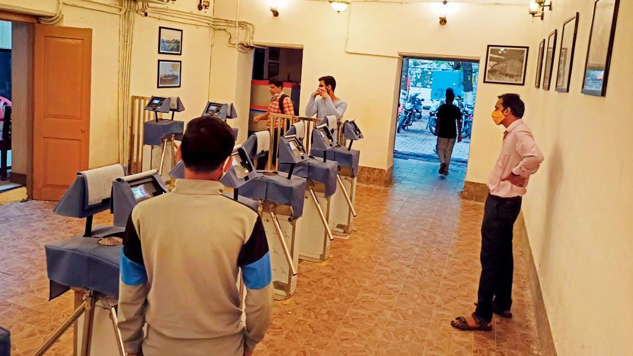 Mumbai: Biometric attendance suspended at Lower Parel workshop of Western Railway