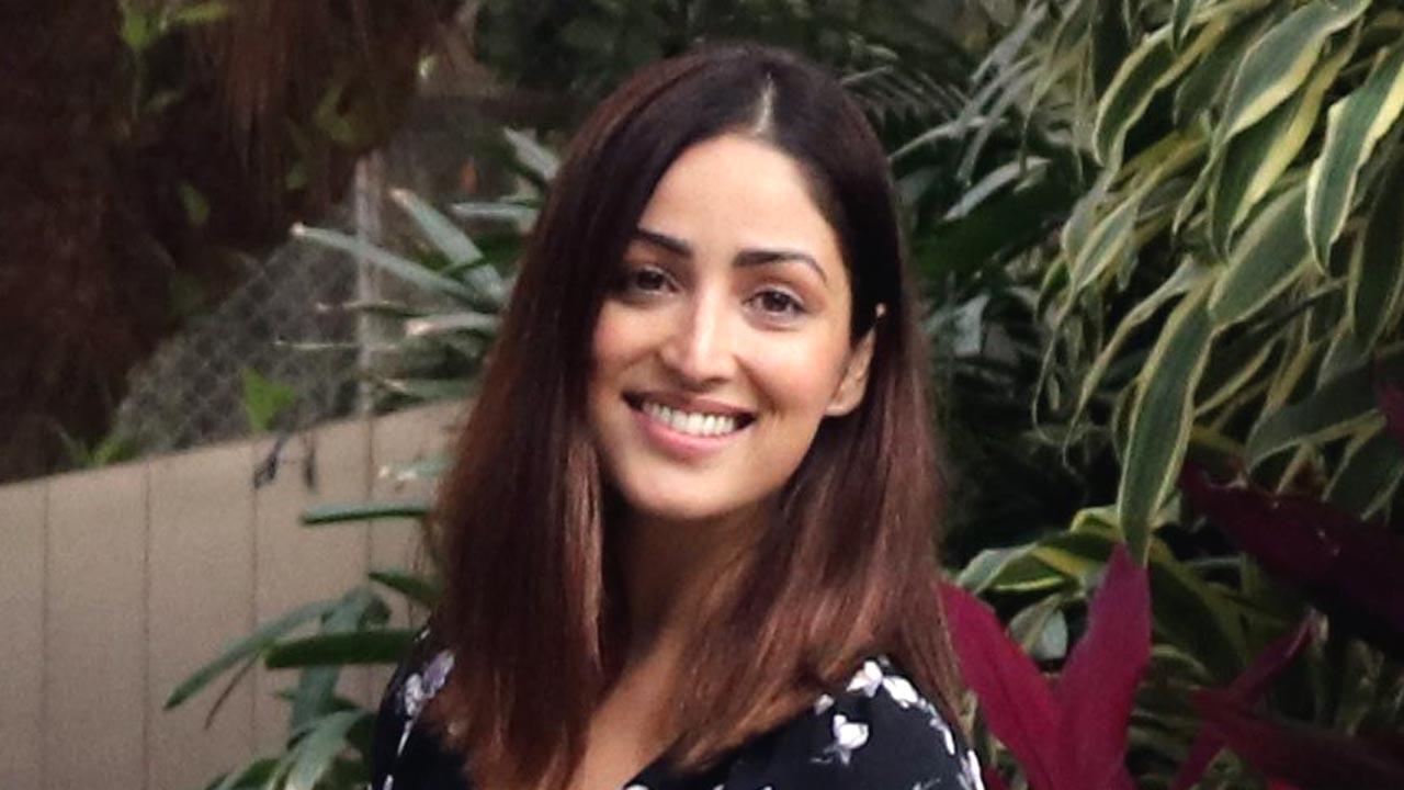 Yami Gautam extends birthday wish to her 'camera shy' father with unseen video