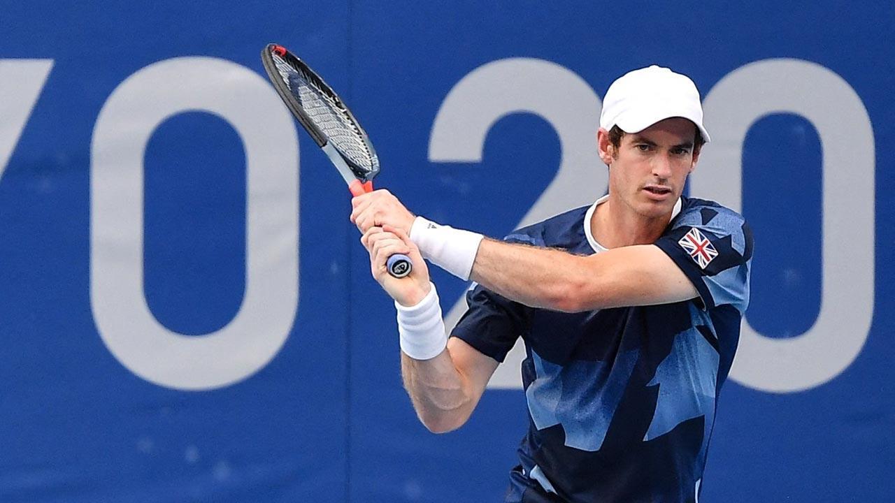 Andy Murray out of singles with injury