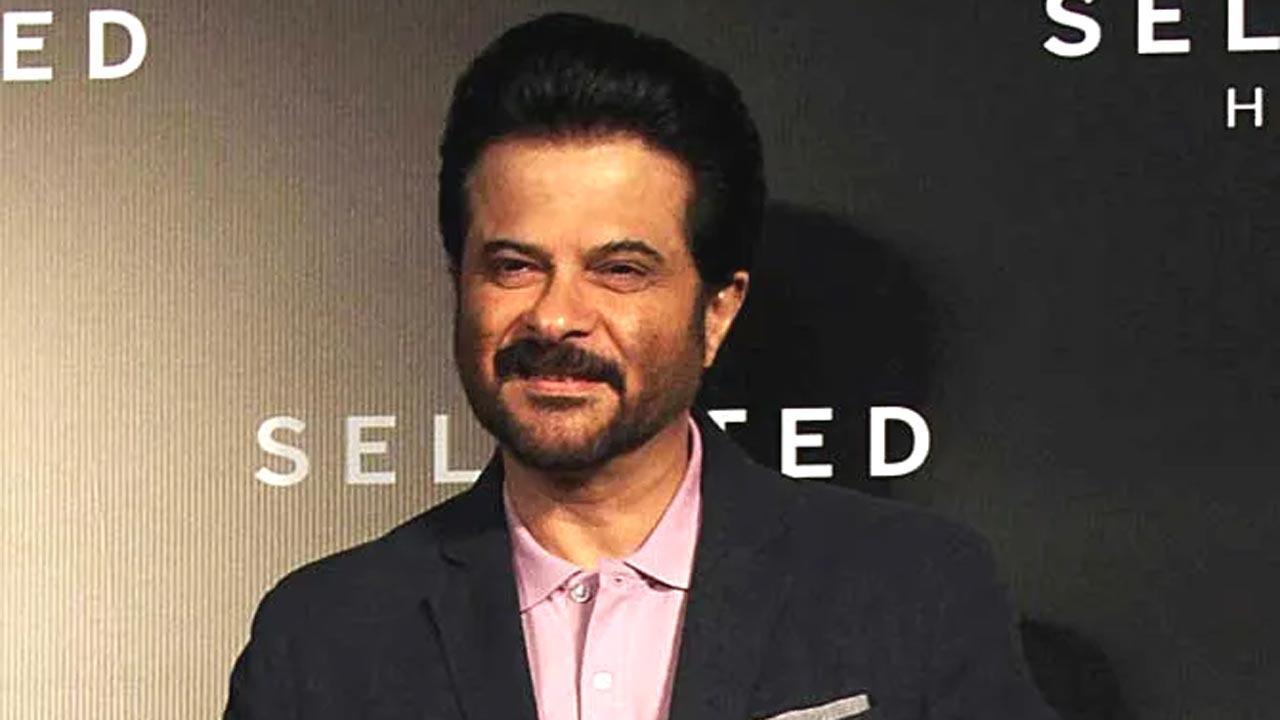 Anil Kapoor shares video sprinting out on tracks, cheers India for upcoming Olympics