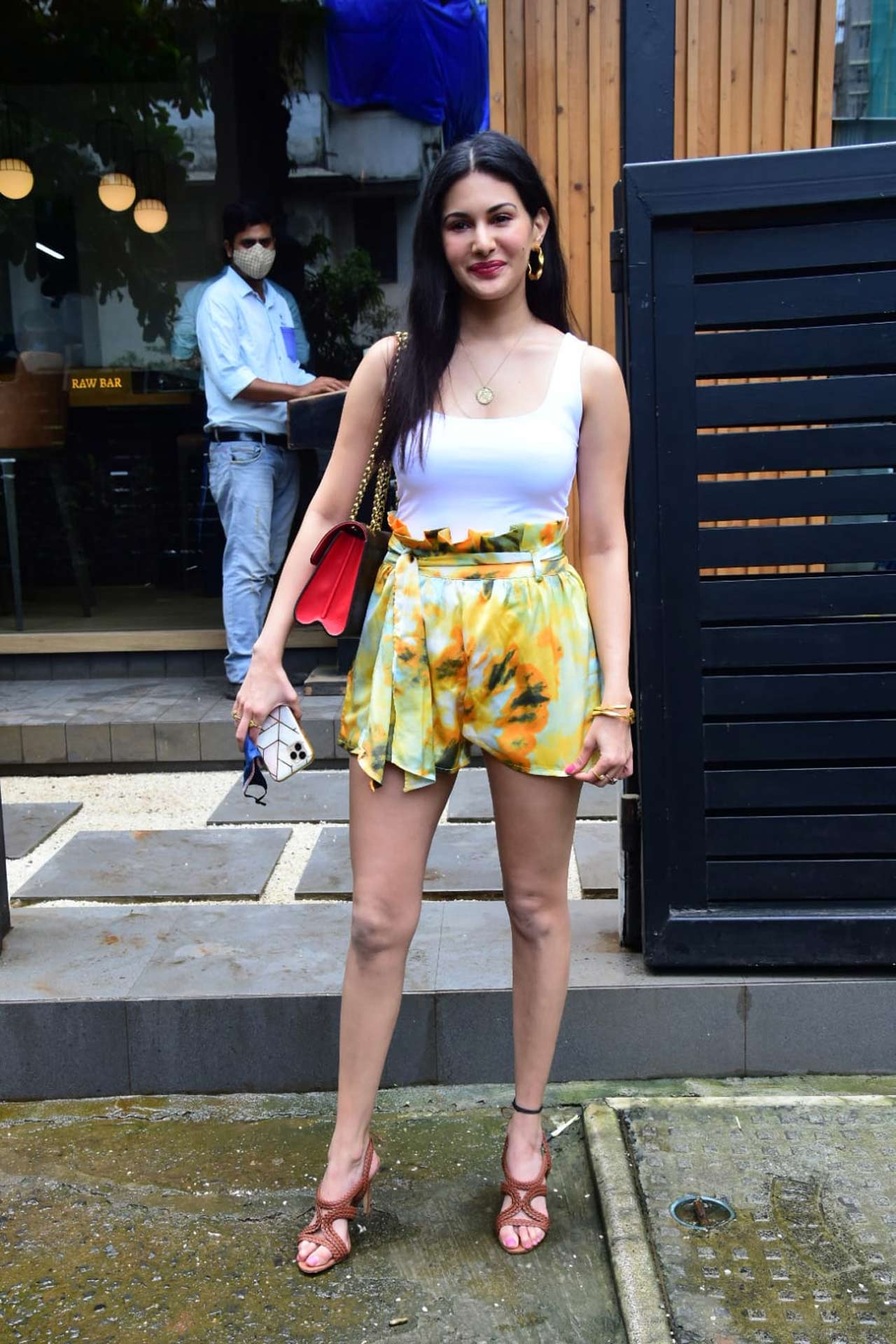 Amyra Dastur's tropical print shorts, paired with a basic white tank top looked like a perfect monsoon outfit. What do you think? On the work front, Amyra was last seen in 'Koi Jaane Na,' opposite Kunal Kapoor.
