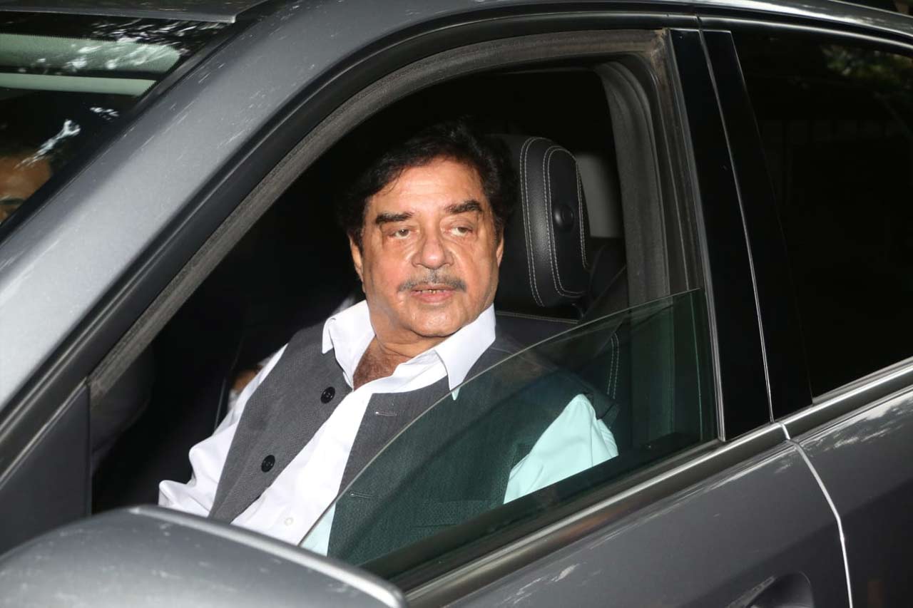 Dilip Kumar's mortal remains was kept at his Bandra home a few hours for people to pay their last respects even as huge crowds assembled outside to catch a glimpse of the legendary star before his final journey. In picture: Shatrughan Sinha was clicked with wife Poonam at Dilip Kumar's residence.