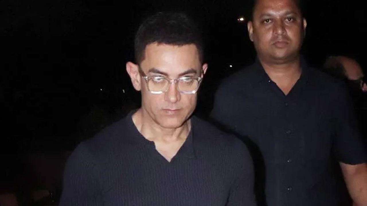 Aamir Khan mourns Dilip Kumar's demise, calls him 'the greatest ever'