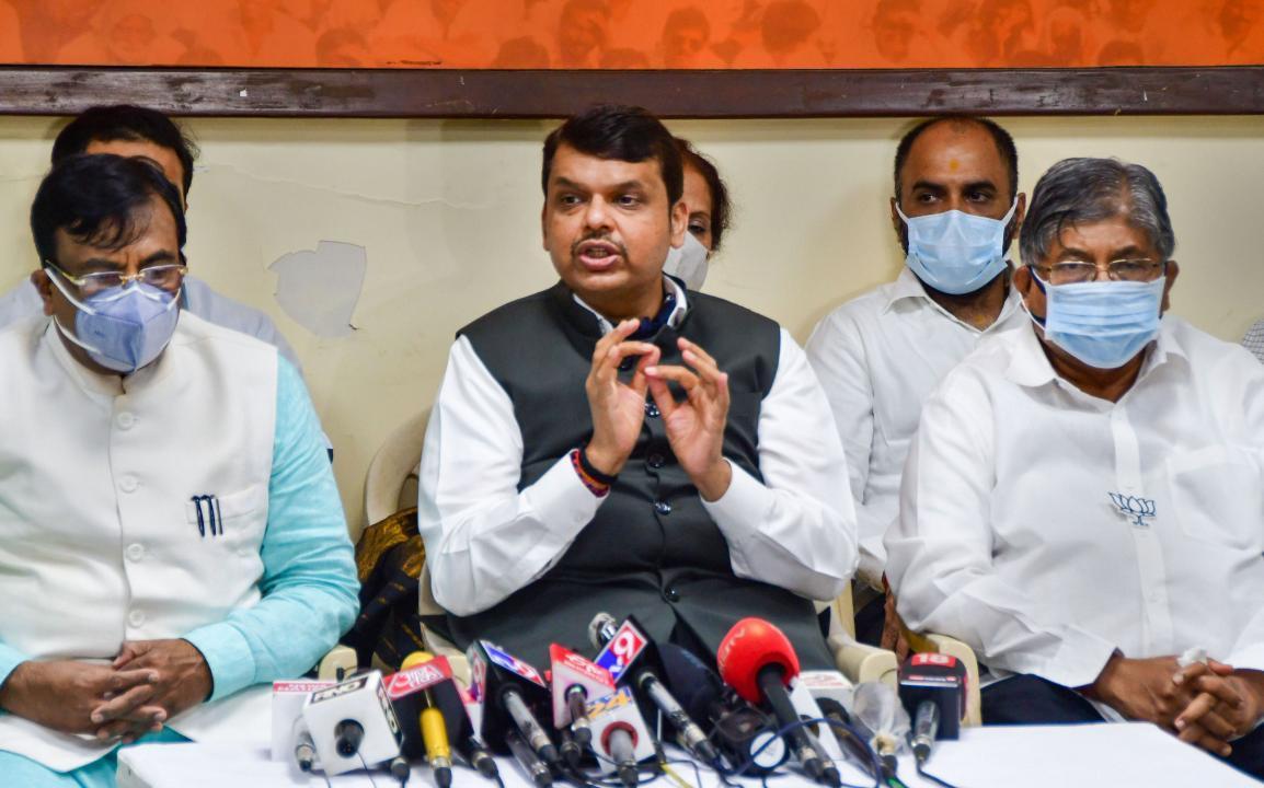 Cabinet Reshuffle: Fadnavis rubbishes talk about Munde sisters being unhappy