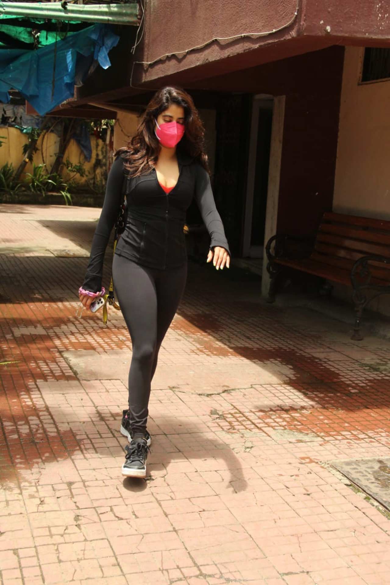 Janhvi Kapoor was also clicked at the gym in the city. On the work front, Janhvi was last seen in 'Roohi', produced by Dinesh Vijan and Mrighdeep Singh Lamba. The film also starred Rajkummar Rao and Varun Sharma. 