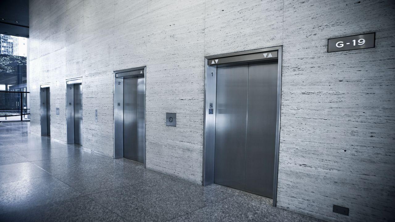 Maharashtra: Six lifts inoperative at SRT hospital; relatives help carry patients to wards
