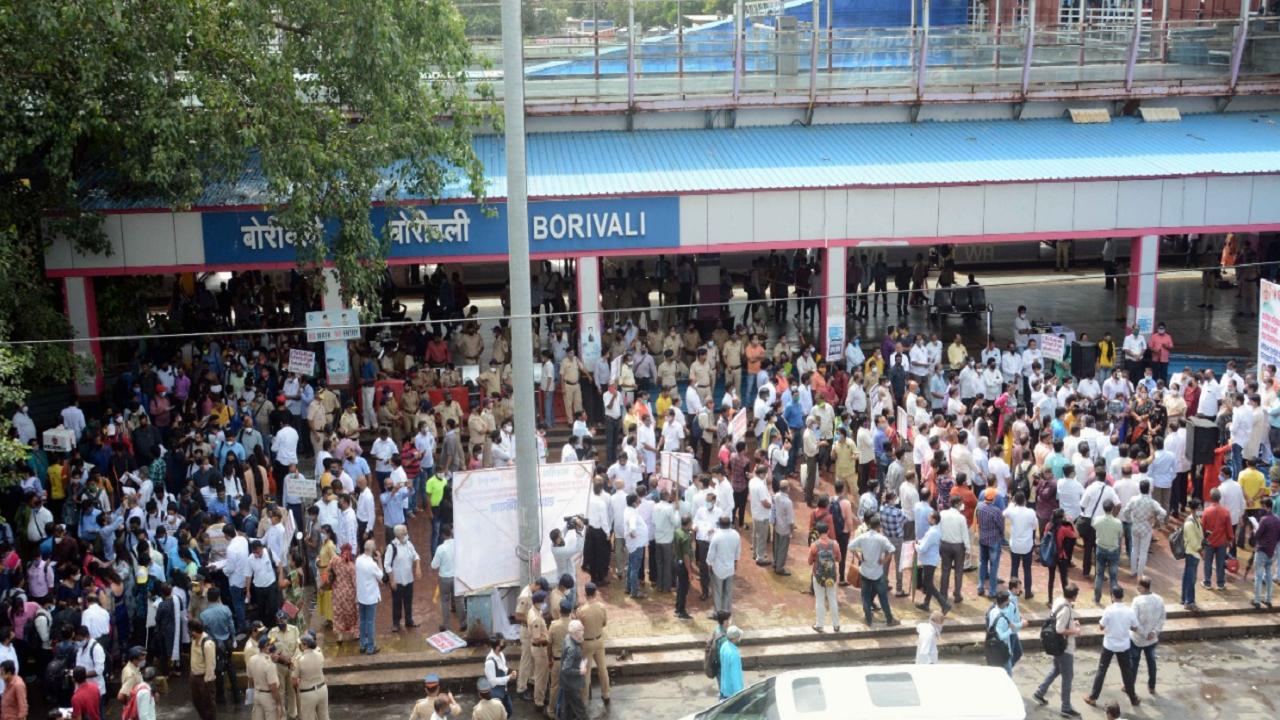 Maharashtra sees 6,843 fresh Covid-19 cases, 123 deaths, 5,212 recoveries