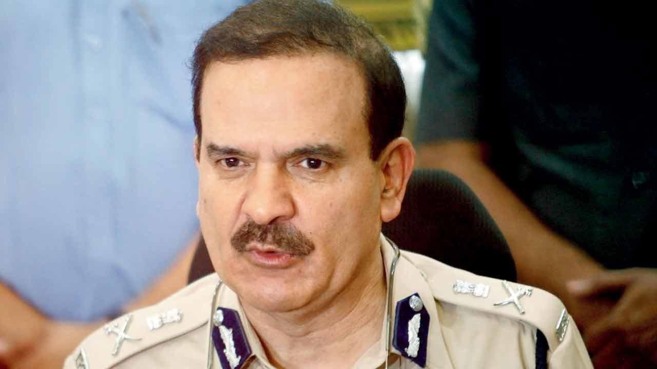 Mumbai: Former police commissioner Param Bir Singh booked in extortion case