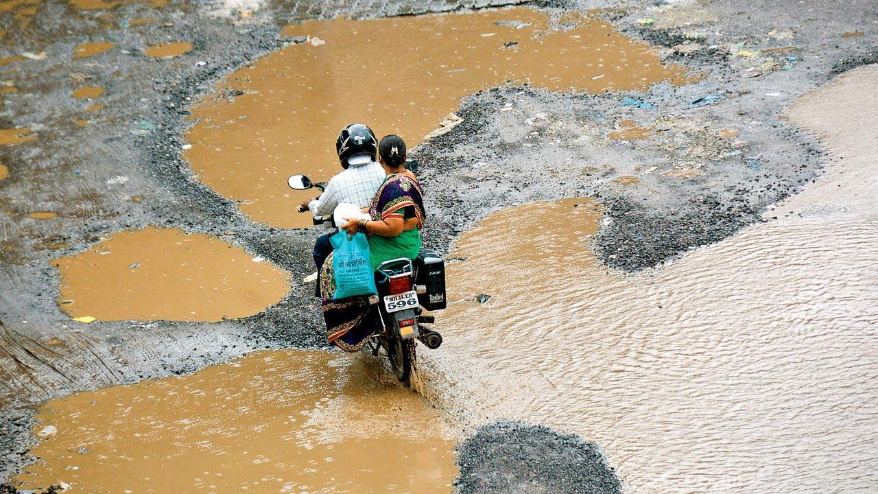 Thane: Man falls off two-wheeler, killed by speeding vehicle
