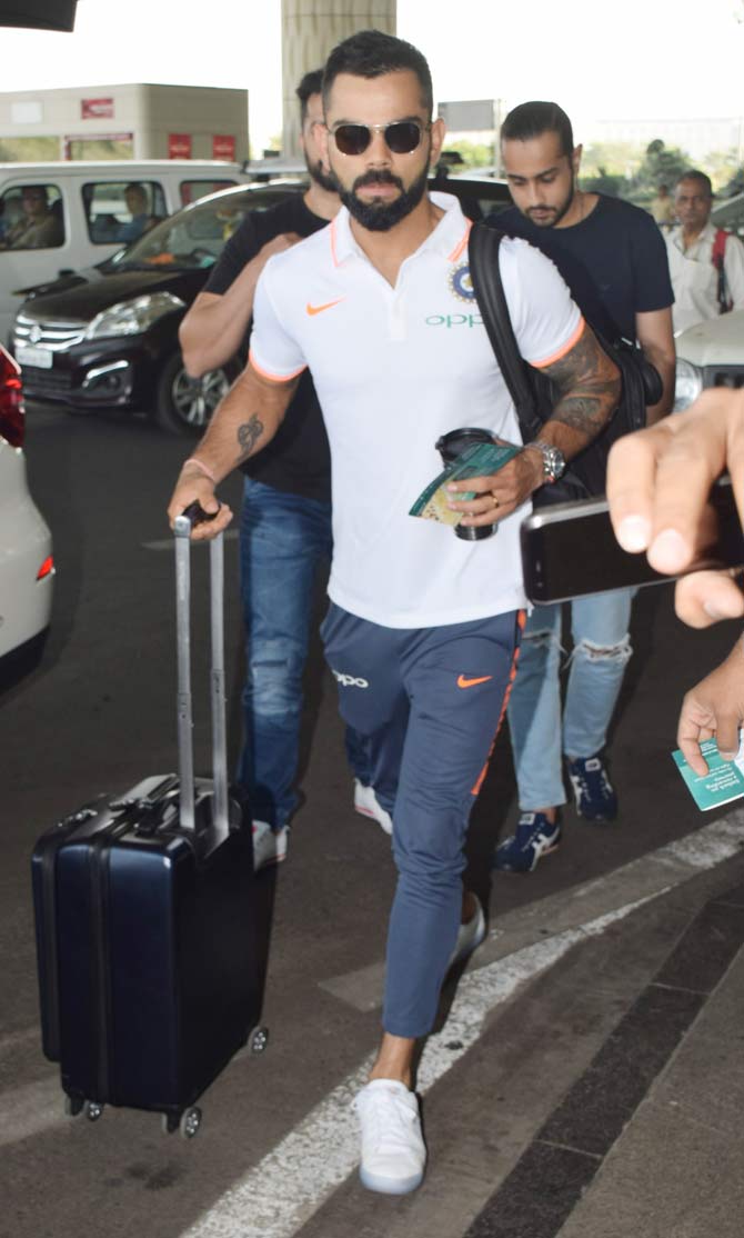 Team India captain Virat Kohli was seen arriving at the Mumbai airport with his team to play the fourth ODI between India and West Indies at the Brabourne stadium