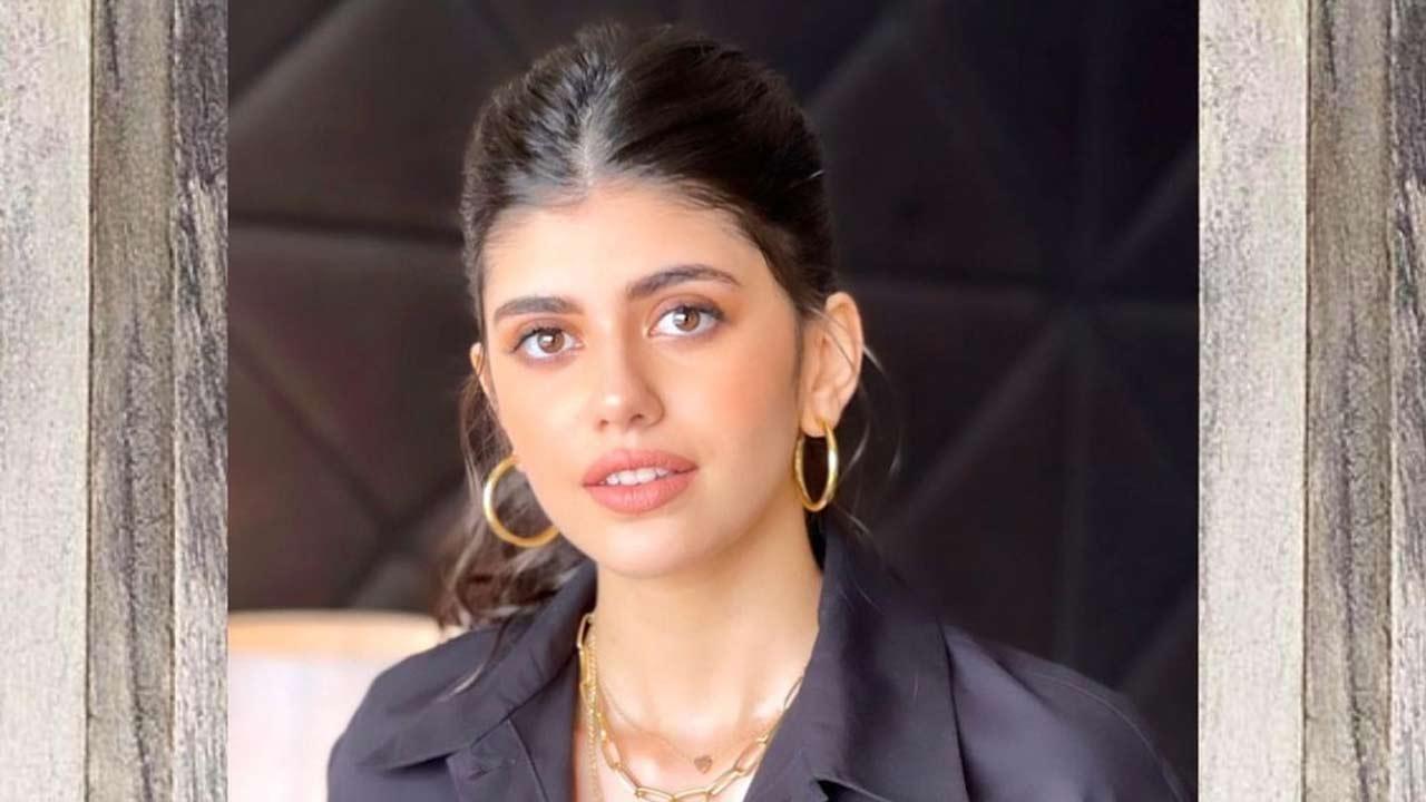 Sanjana Sanghi supports the United Nations' Right To Play
