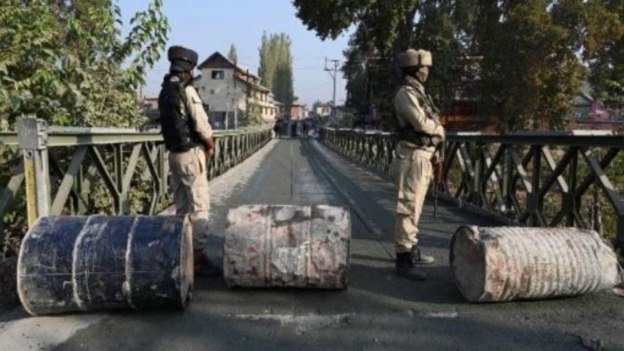 Top Pakistan militant killed is JeM chief Masood Azhar's kin and a Pulwama conspirator