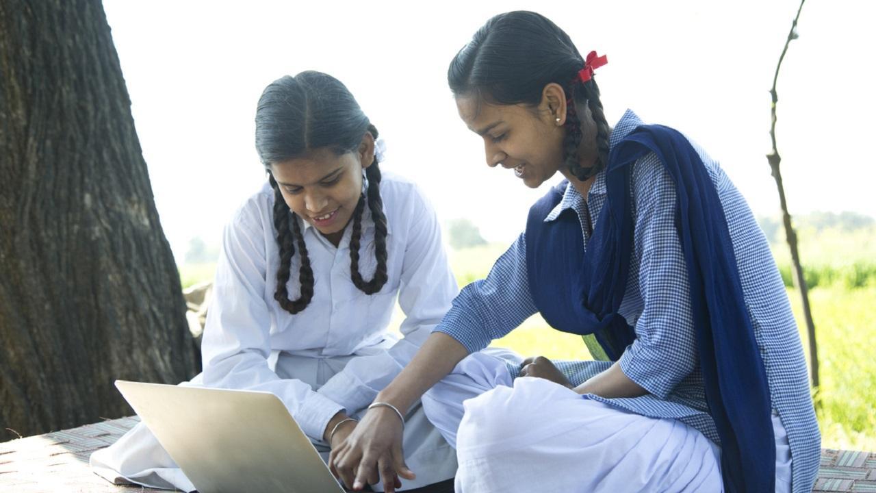 How a Maharashtra radio station helped educate poor students without smartphones