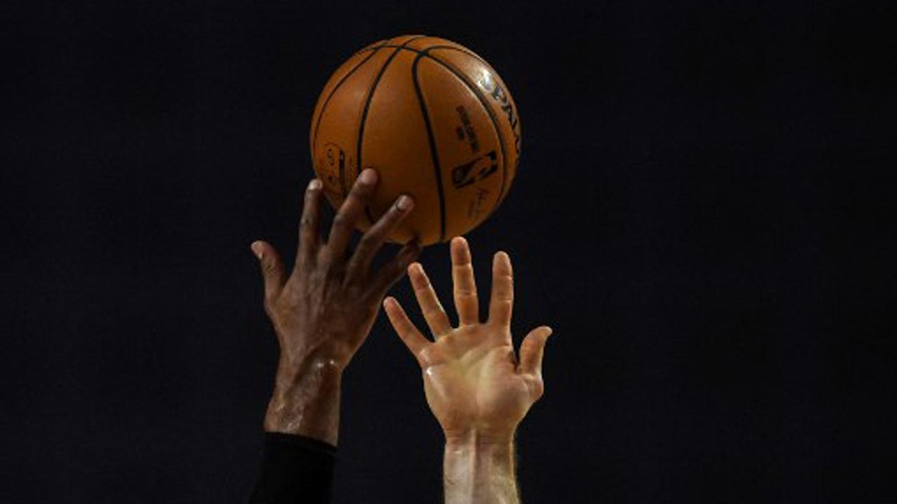 2021 NBA Finals: Phoenix Suns and Milwaukee Bucks look to end Championship drought