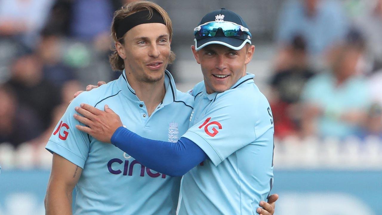 Tom Curran strikes before rain ends England's bid for Sri Lanka sweep