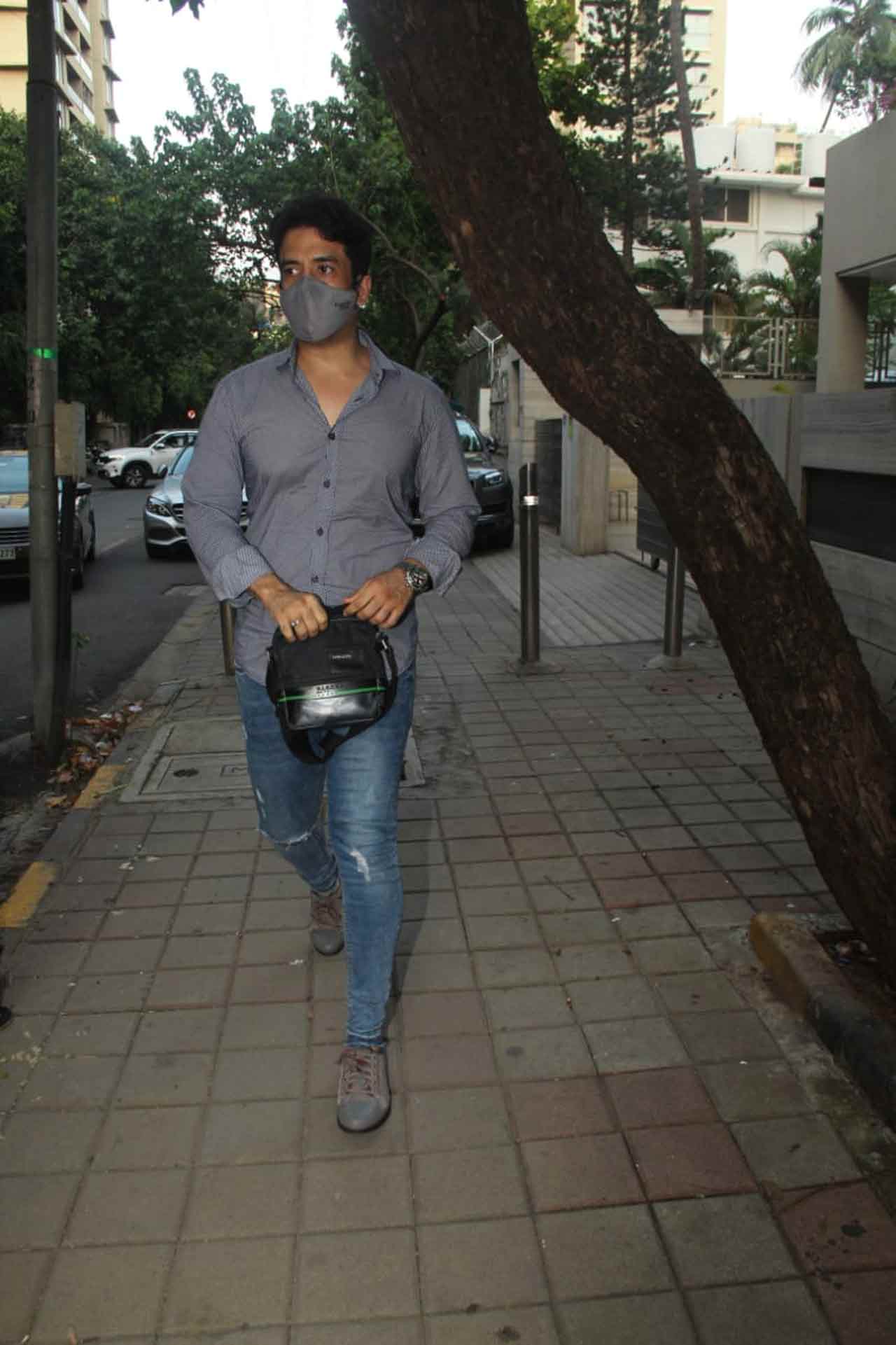 Tusshar Kapoor was also snapped in the city along with Laksshya Kapoor and Ekta Kapoor's son Ravie. 