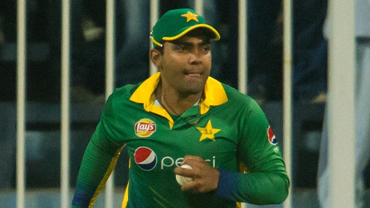 Umar Akmal apologises for not reporting spot-fixing approaches