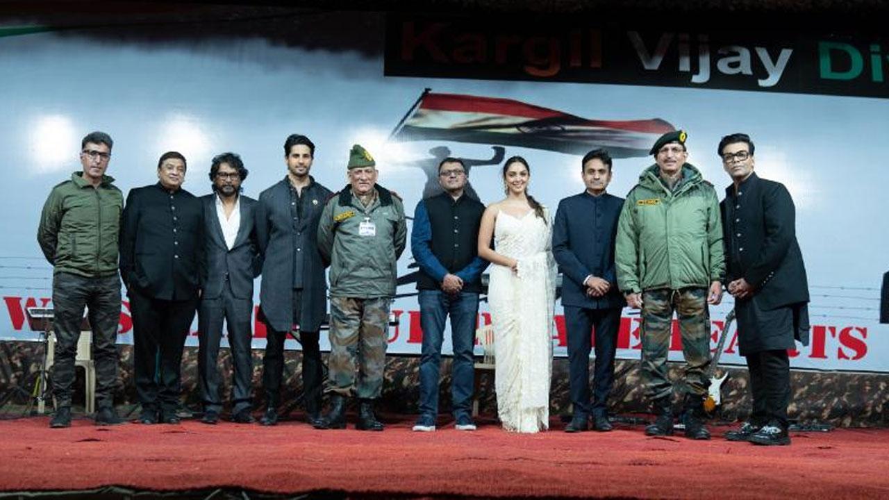 'Shershaah' team launches the trailer of the film, pays tribute to the Indian Armed Forces at Kargil