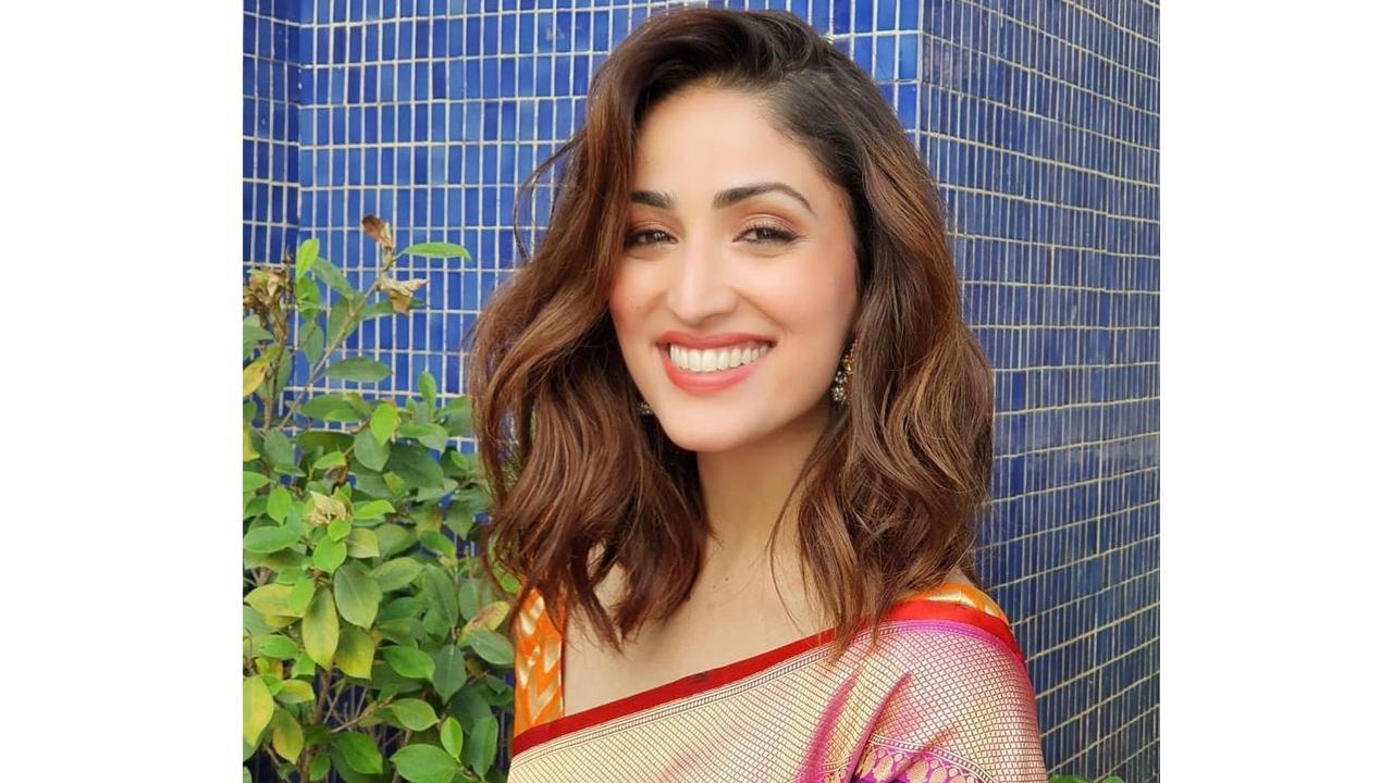 Yami Gautam urges everyone to donate spare smartphones to help needy children