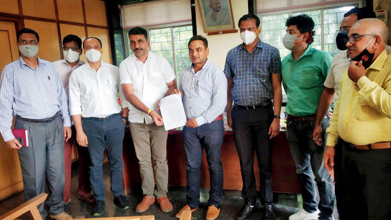 Mumbai: Dairy department hands over 812 acres in Aarey to SGNP