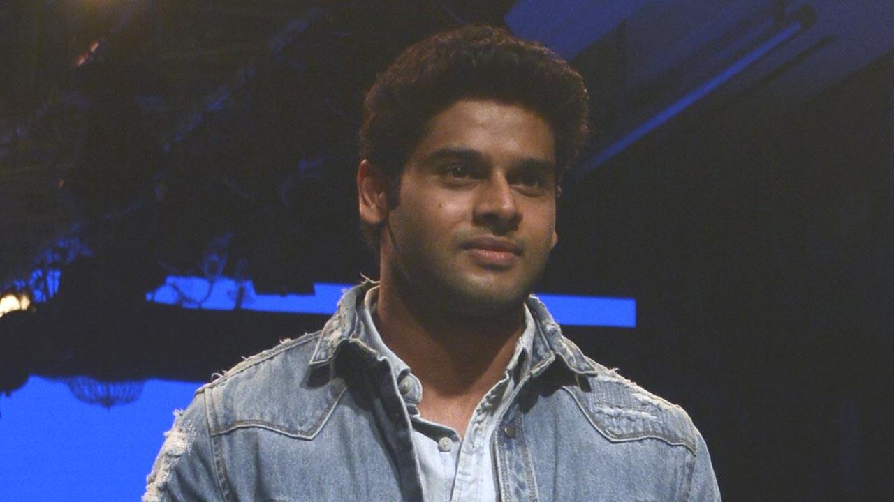 Abhimanyu Dassani raises the bar with new workout video