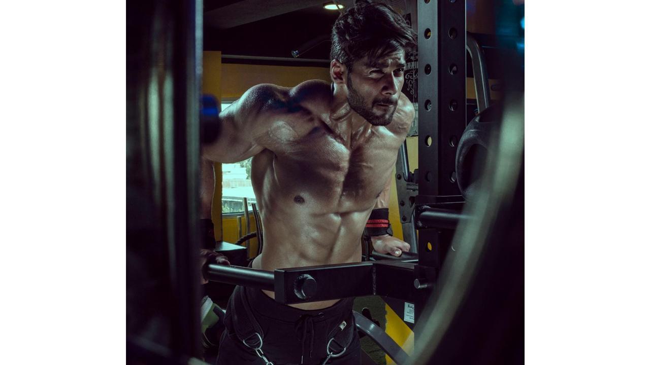 Anas Shahid : The Man Who Build Your Muscles