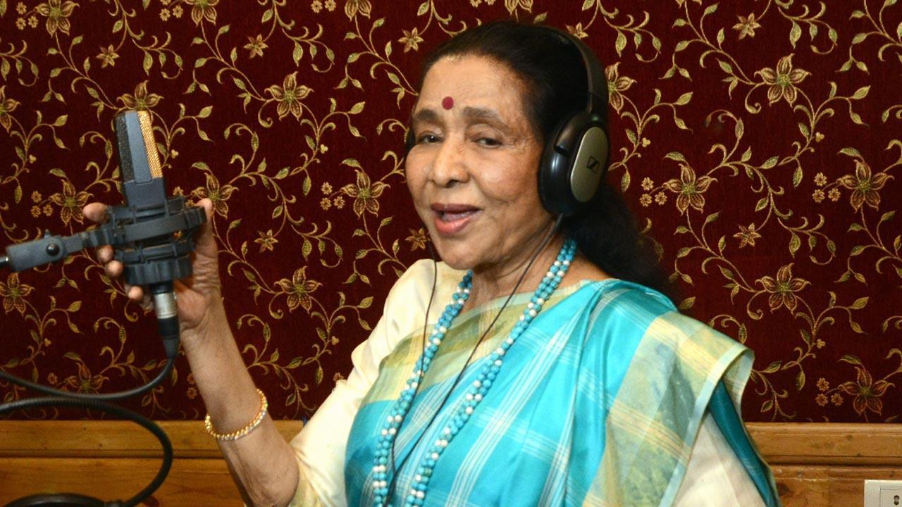 Asha Bhosle marks RD Burman's 82nd birth anniversary with priceless throwback picture