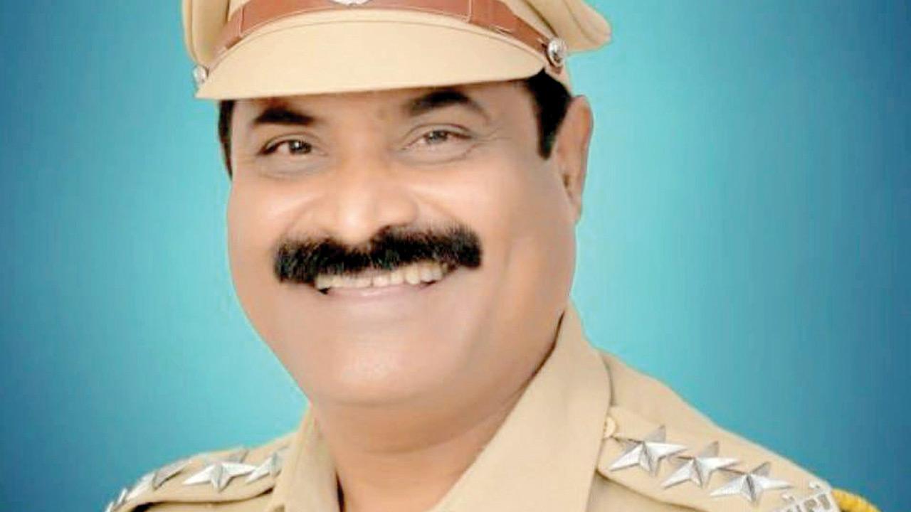 Mumbai Crime: Brazen online scamster targets senior cop, creates his fake profile on Facebook
