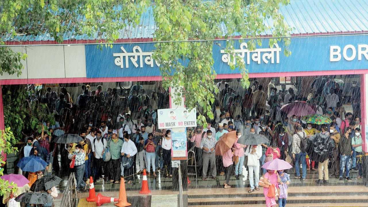 Covid-19: Mumbai witnesses chaos on Day 1 of unlock