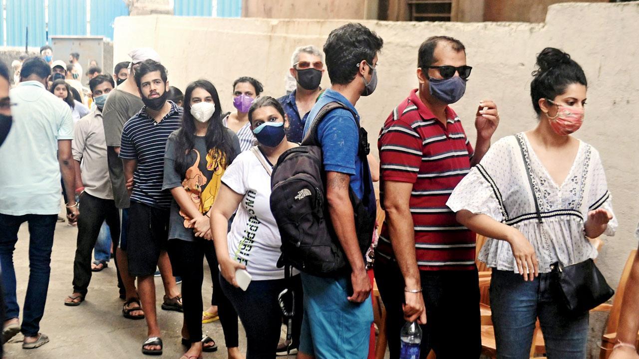 Mumbai: Age group 18-44 flocks to private players for jab