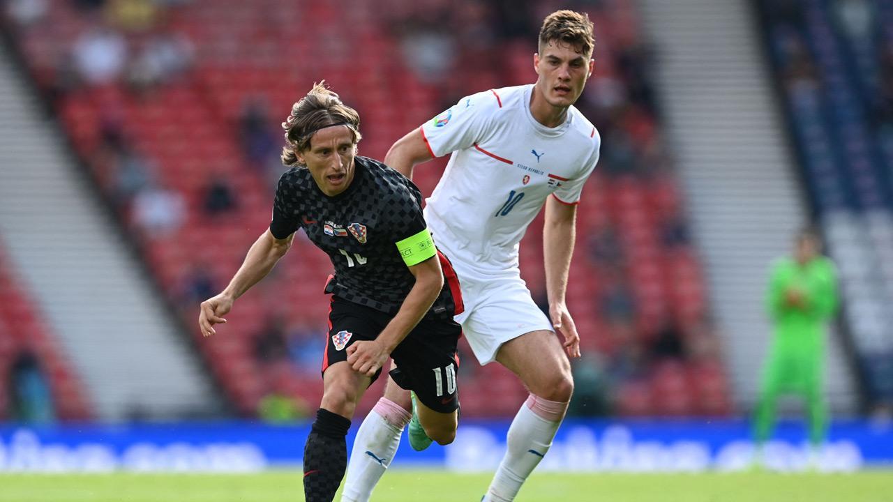 Euro 2020: Czech and Croatia keep qualifying chances alive after 1-1 draw