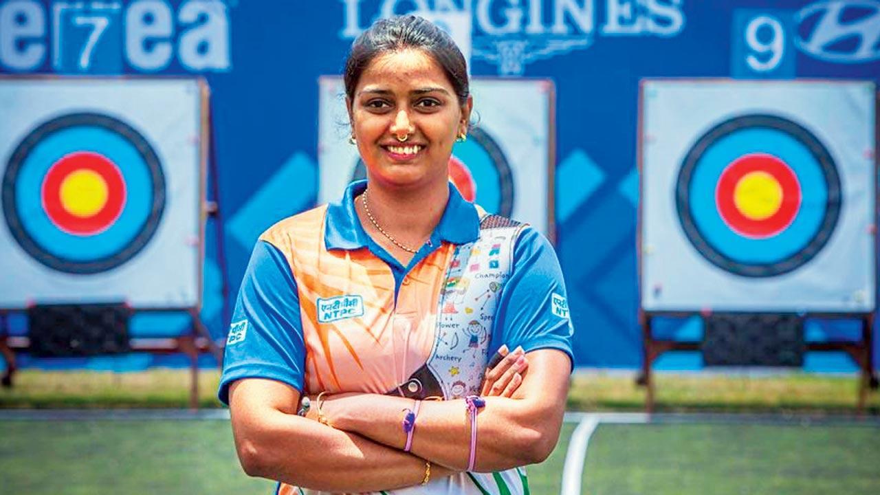 Deepika Kumari  wins hat-trick of golds for India