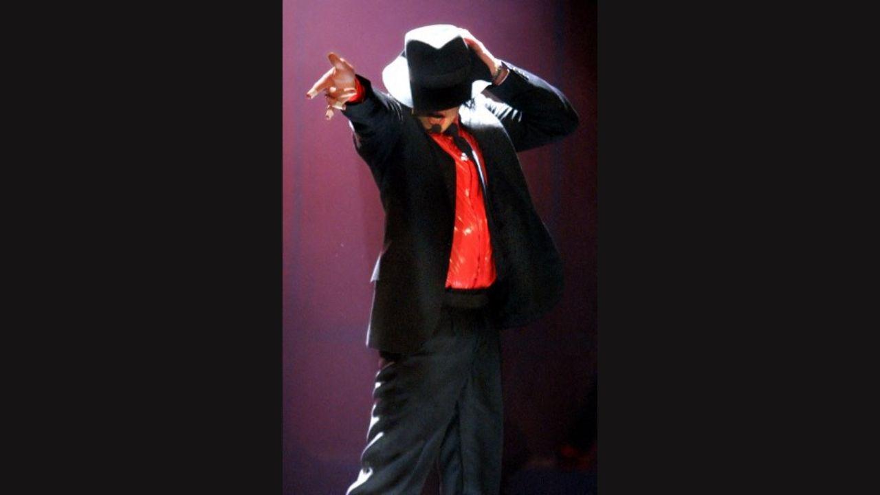 This was a performance during the taping of ‘American Bandstand 50th...A Celebration’ show in 2002 in Pasadena, California. Photo: AFP
