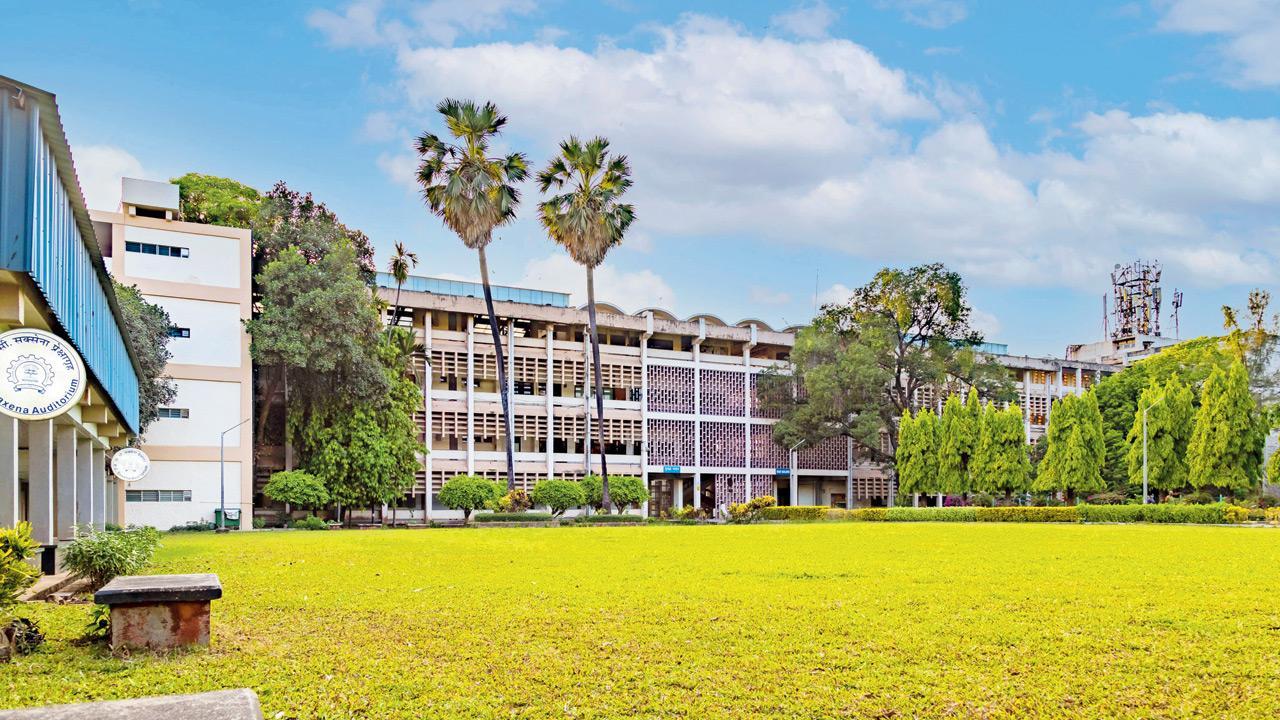 IIT-Bombay students can now pursue History, Social Sciences