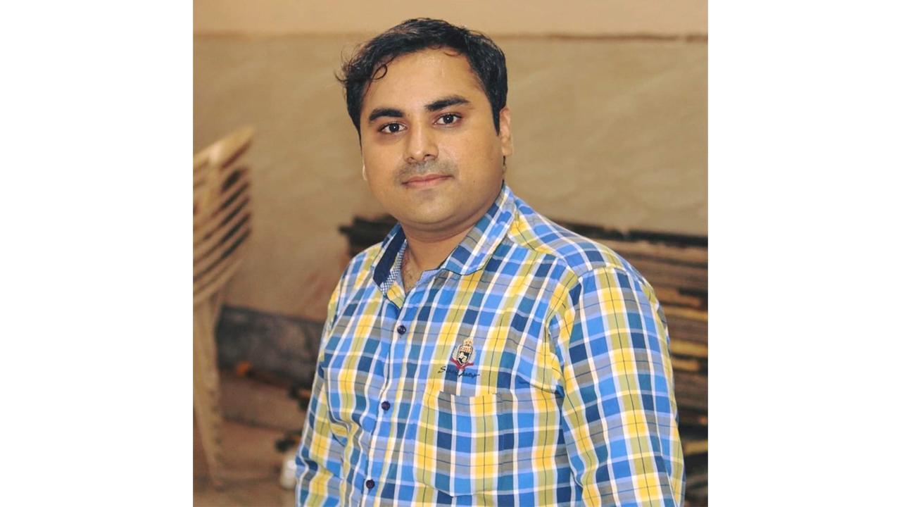 The New Marathi Track, 'Dev Nahi Gabharyat', Produced By Madhusudan Kulkarni, Is Set To Touch People's Hearts