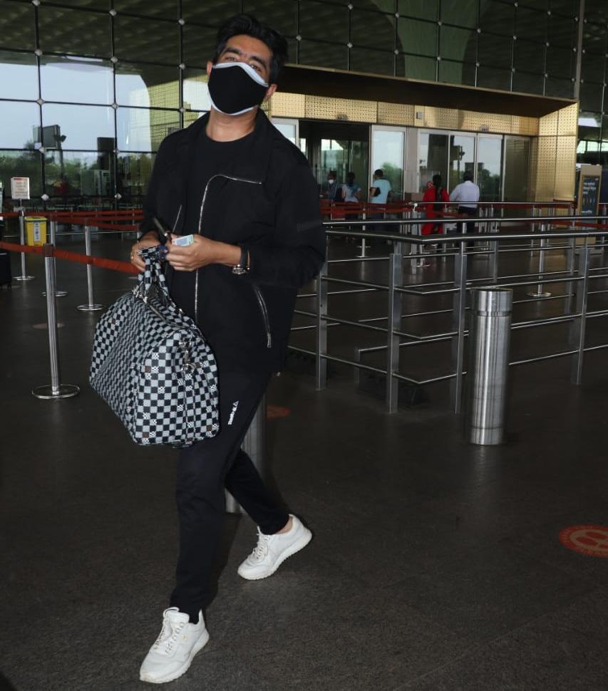 Ace fashion designer Manish Malhotra was also spotted at the Mumbai airport.