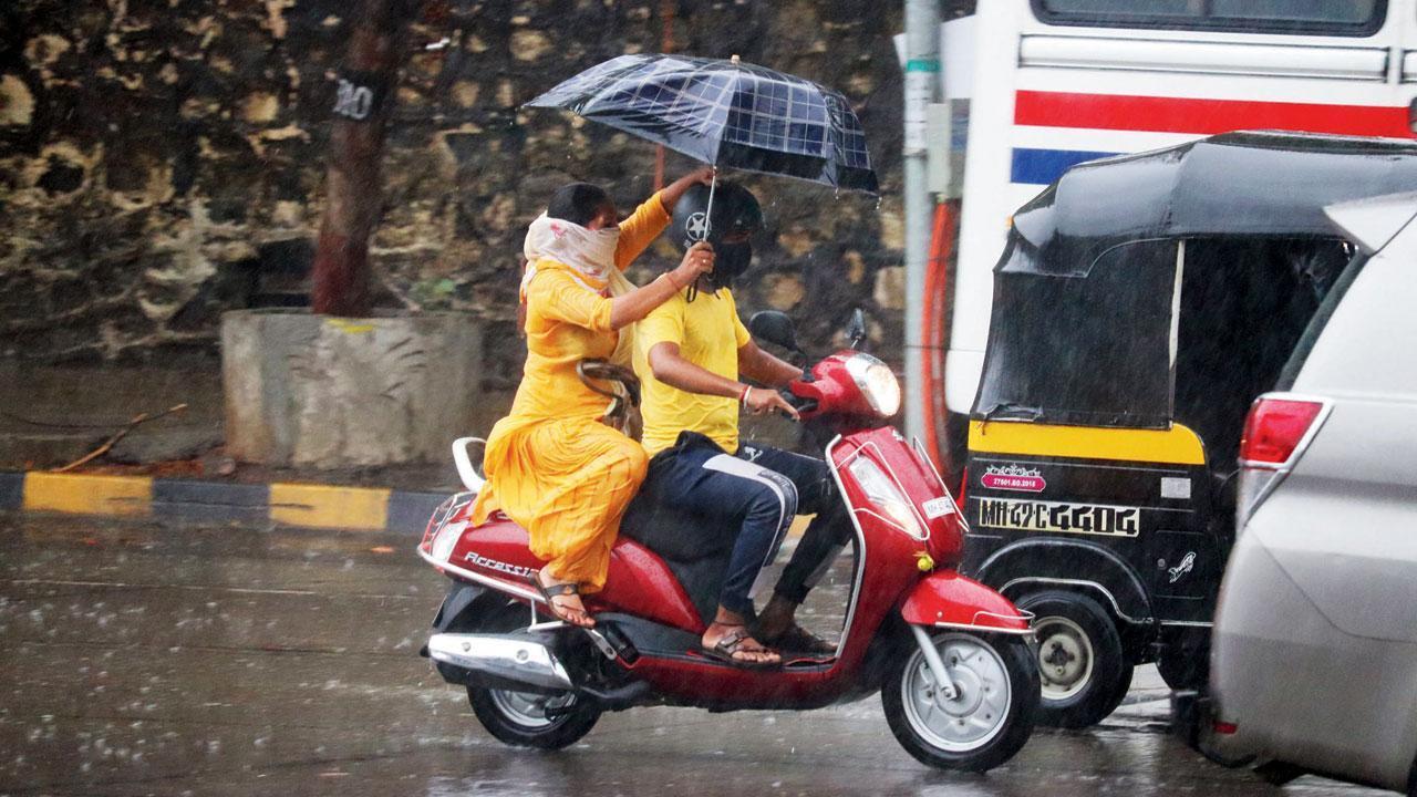 Mumbai rains: Monsoon may arrive in the city tomorrow, says IMD