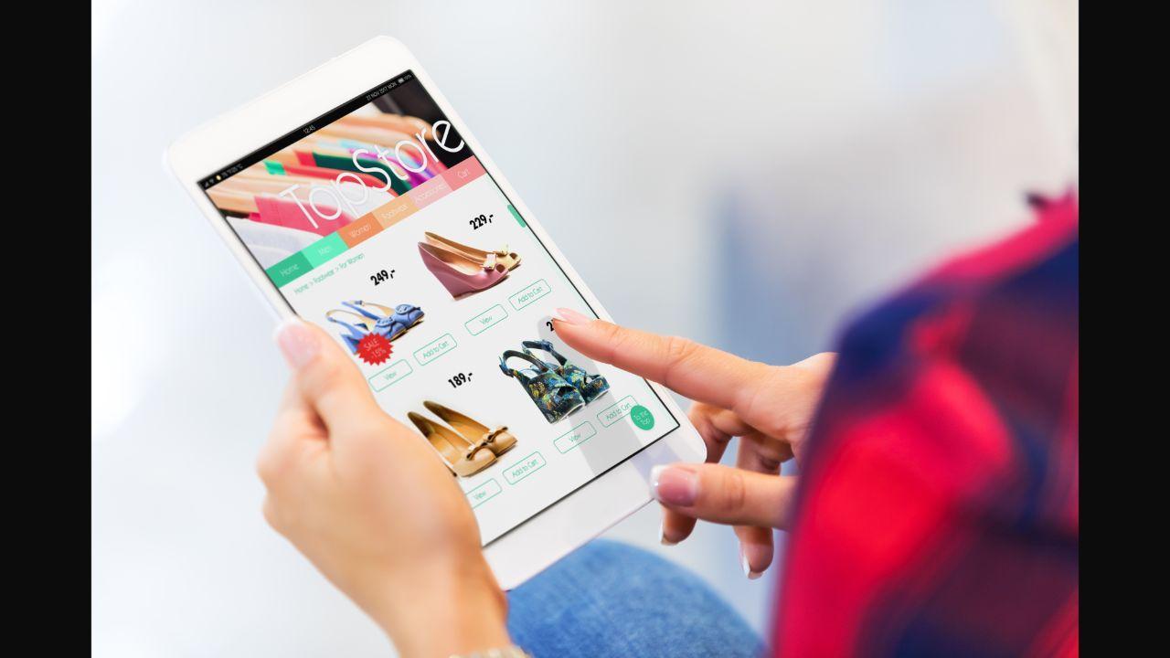 Report suggests Indian online fashion industry grew 51 per cent in FY21